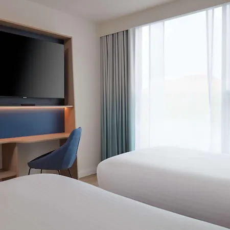 Hampton By Hilton Piccadilly 酒店 3*