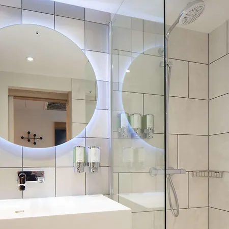 Hampton By Hilton Piccadilly 3* Йорк