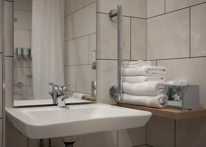 酒店 Hampton By Hilton Piccadilly 3*