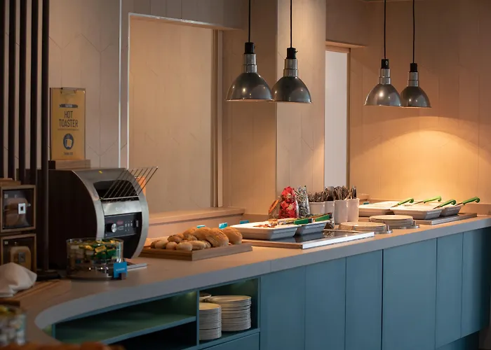 酒店 Hampton By Hilton Piccadilly 3*