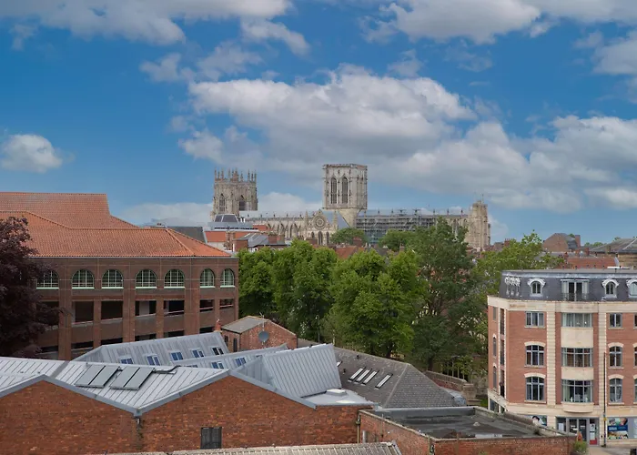 Hampton By Hilton Piccadilly 3* 约克